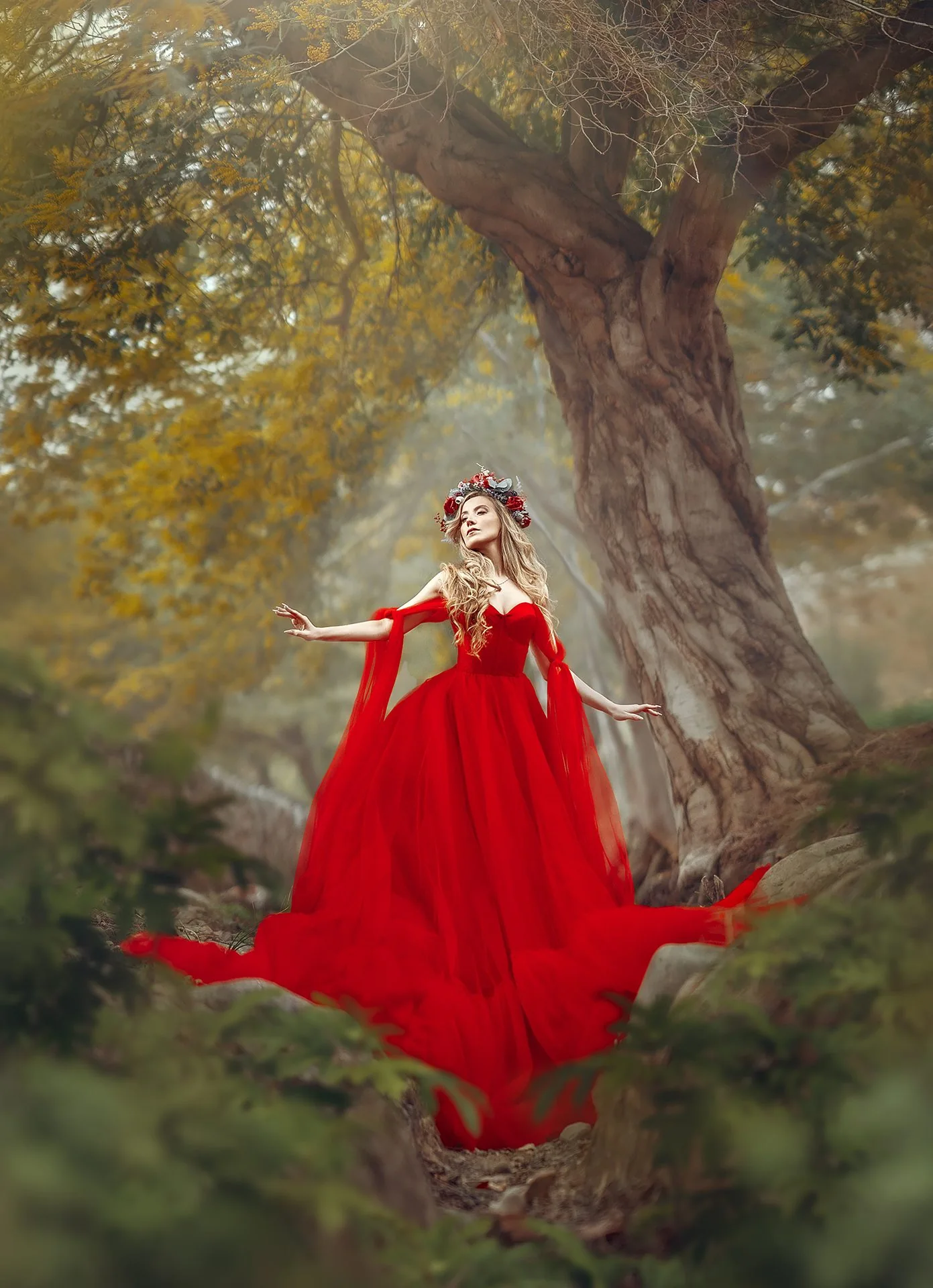 Bienandanza - Danza en el bosque en vestido rojo